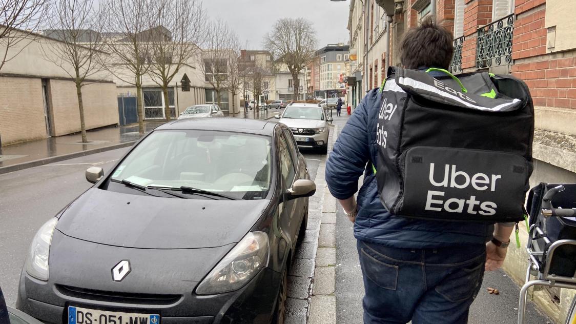 Uber eats a trouv ses clients pernay pas ses restaurants